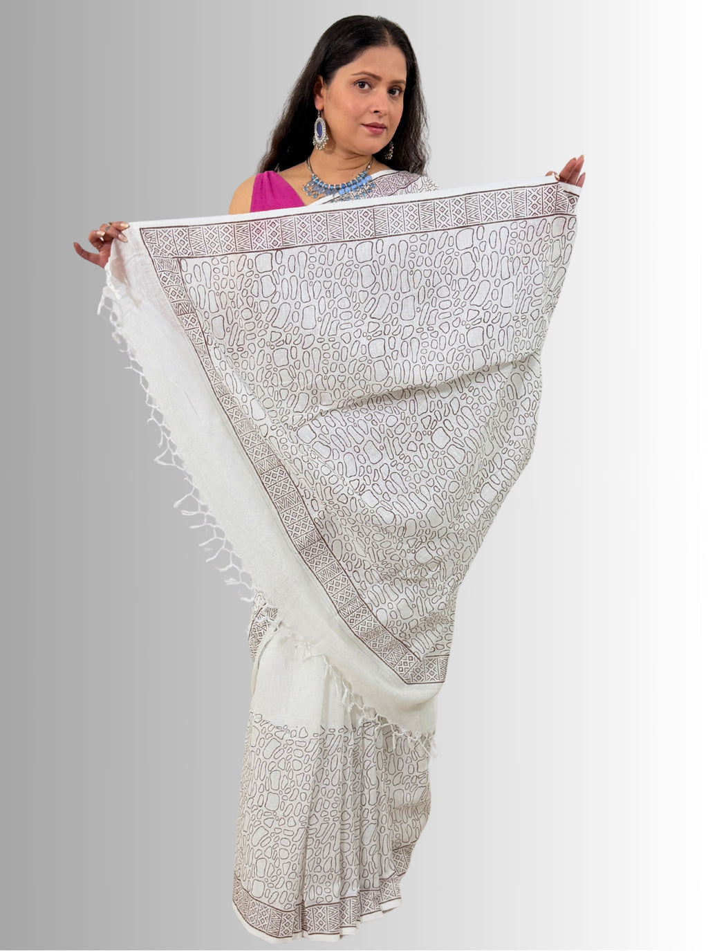 Handloom cotton linen white jaal hand block print saree with blouse