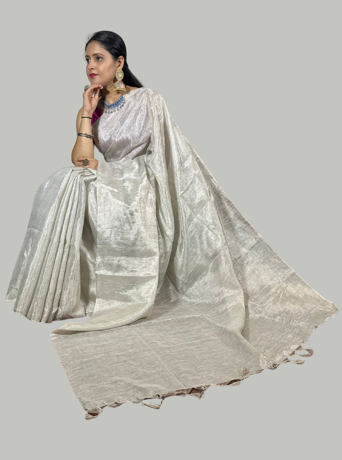 Silver tissue linen handloom saree with attached blouse