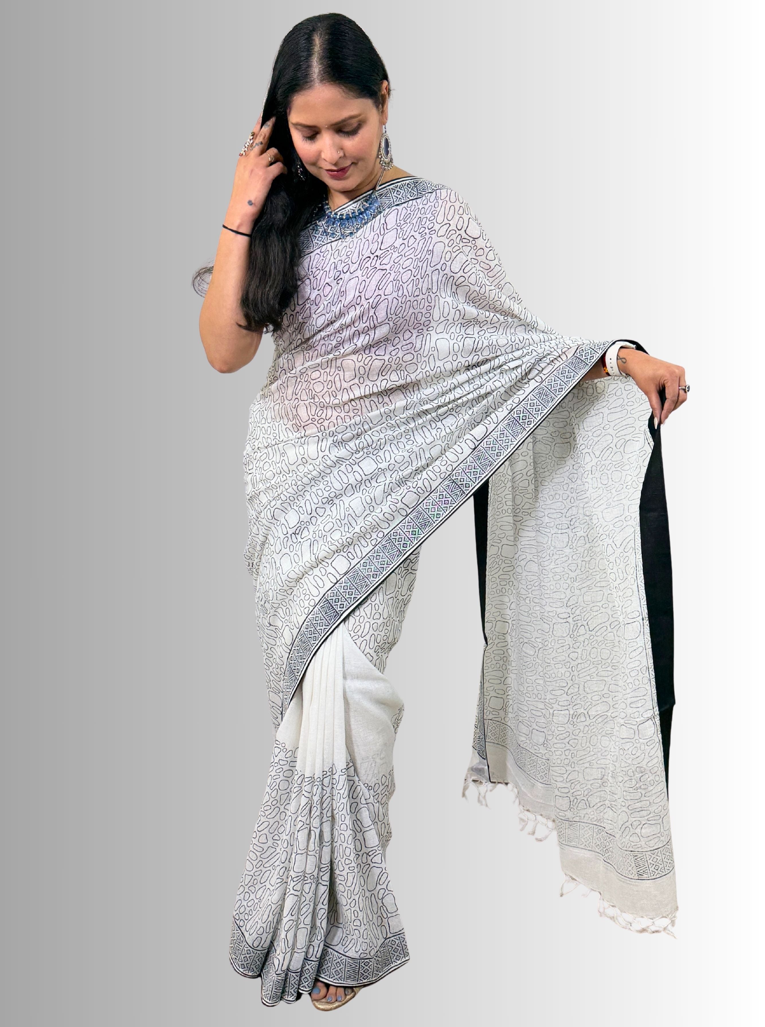 Handloom Cotton Linen White Hand Block Print Saree with Blouse, Featuring Facing and Tapering Work Done