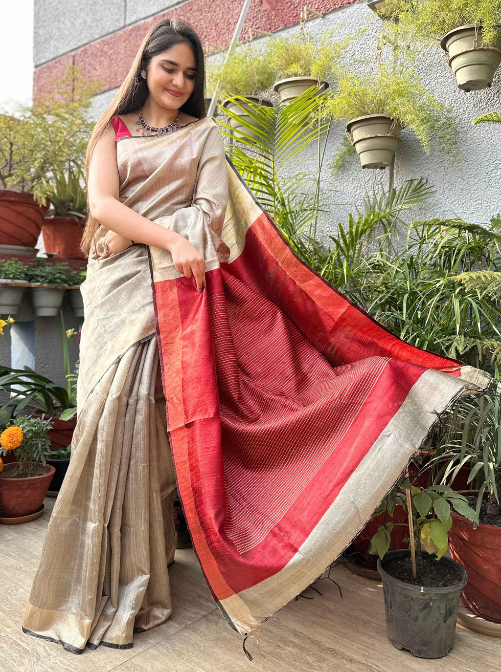 Pure handloom Beige and Red Ghicha Tussar Silk sare