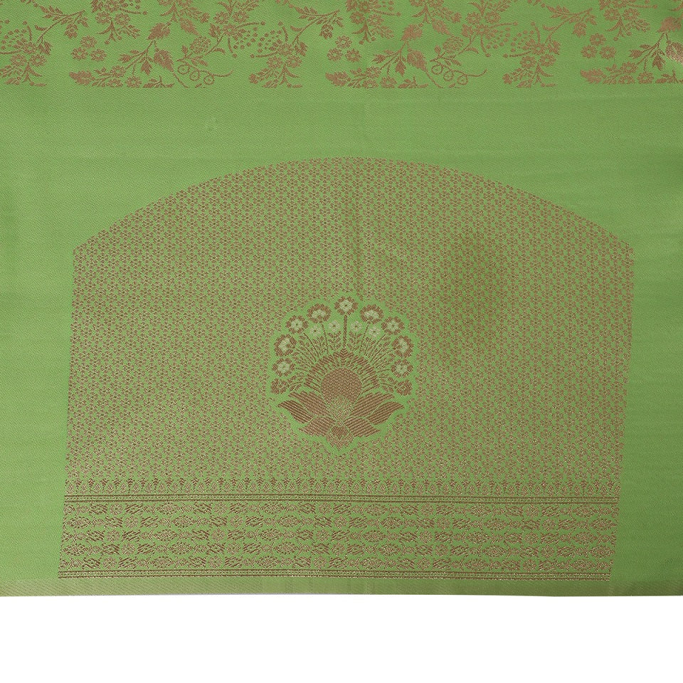 Katan Silk Banarasi Cream Saree with Meenakari Jungla Work.